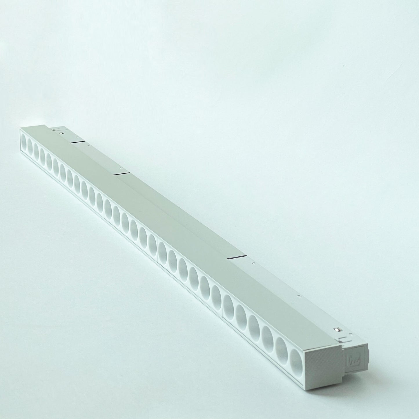 მაგნიტური რელსის სანათი - DLMT802al(55) white